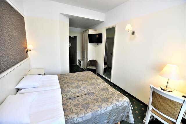 Отель Hotel St. Barbara Таллин-8