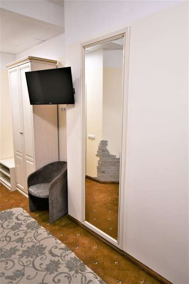 Отель Hotel St. Barbara Таллин-10